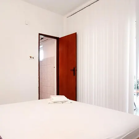- Perna 4541e Kuciste